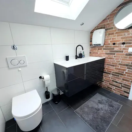 Cozy Near Center By R&l