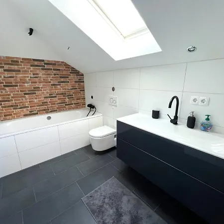 Daire Cozy Near Center By R&l